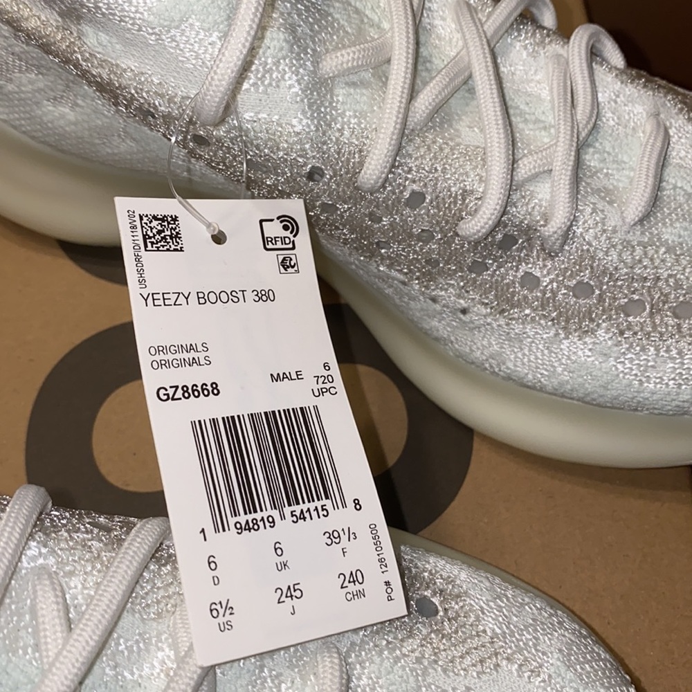 Yeezy boost 380 adidas sneakers - Picture 7 of 9